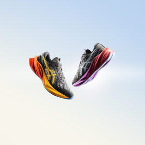 Paires de chaussures de running ASICS NOVABLAST 3.
