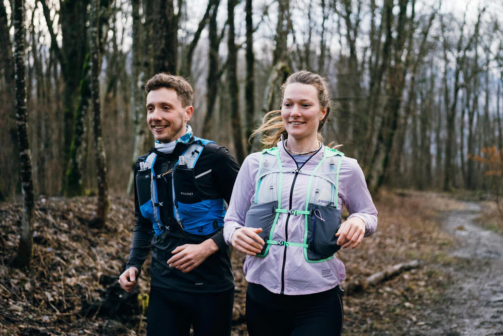 Sac d’hydratation et gilet de running pour la course à pied : sont-ils vraiment utiles ?