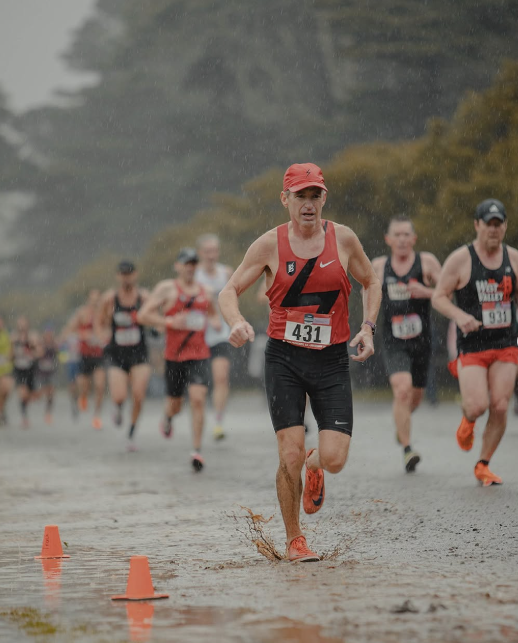 Coureur sous la pluie