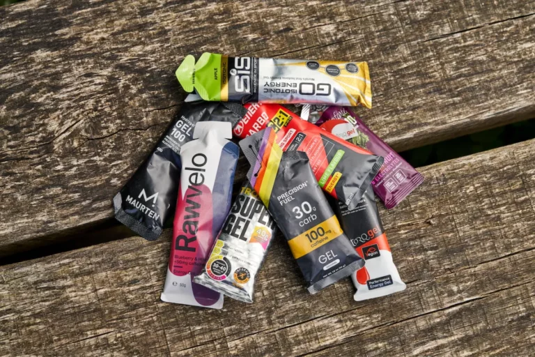 On a testé 10 marques de gels nutrition pour la course à pied : notre avis !