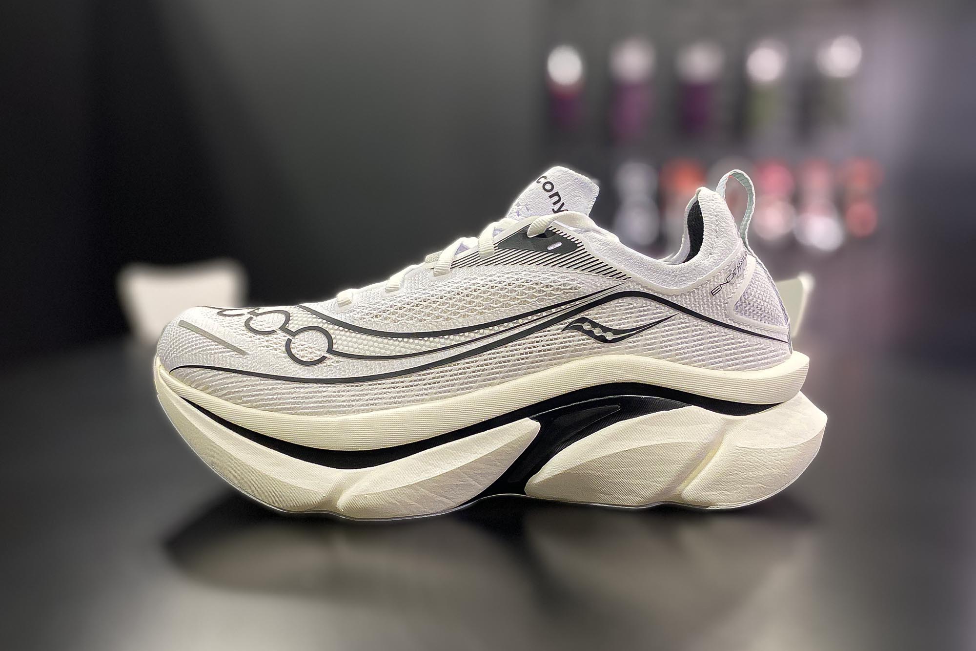 saucony-endorphin-elite-3