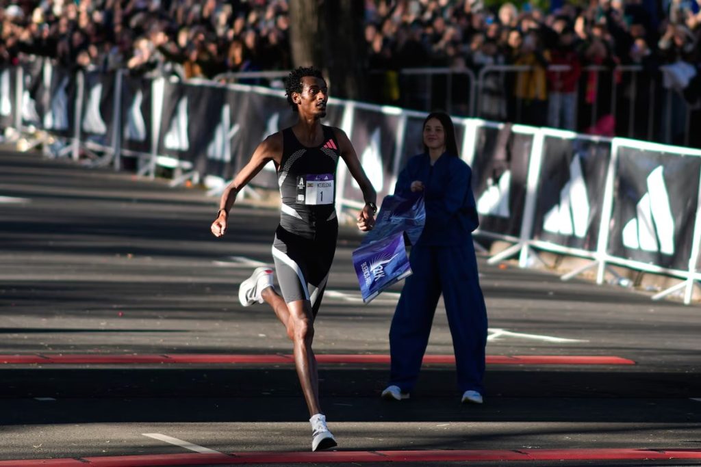 Yomif Kejelcha record du monde semi marathon 2026 buenos aires