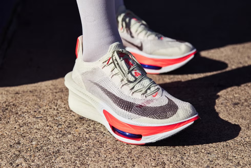coureur avec des chaussures de running nike
